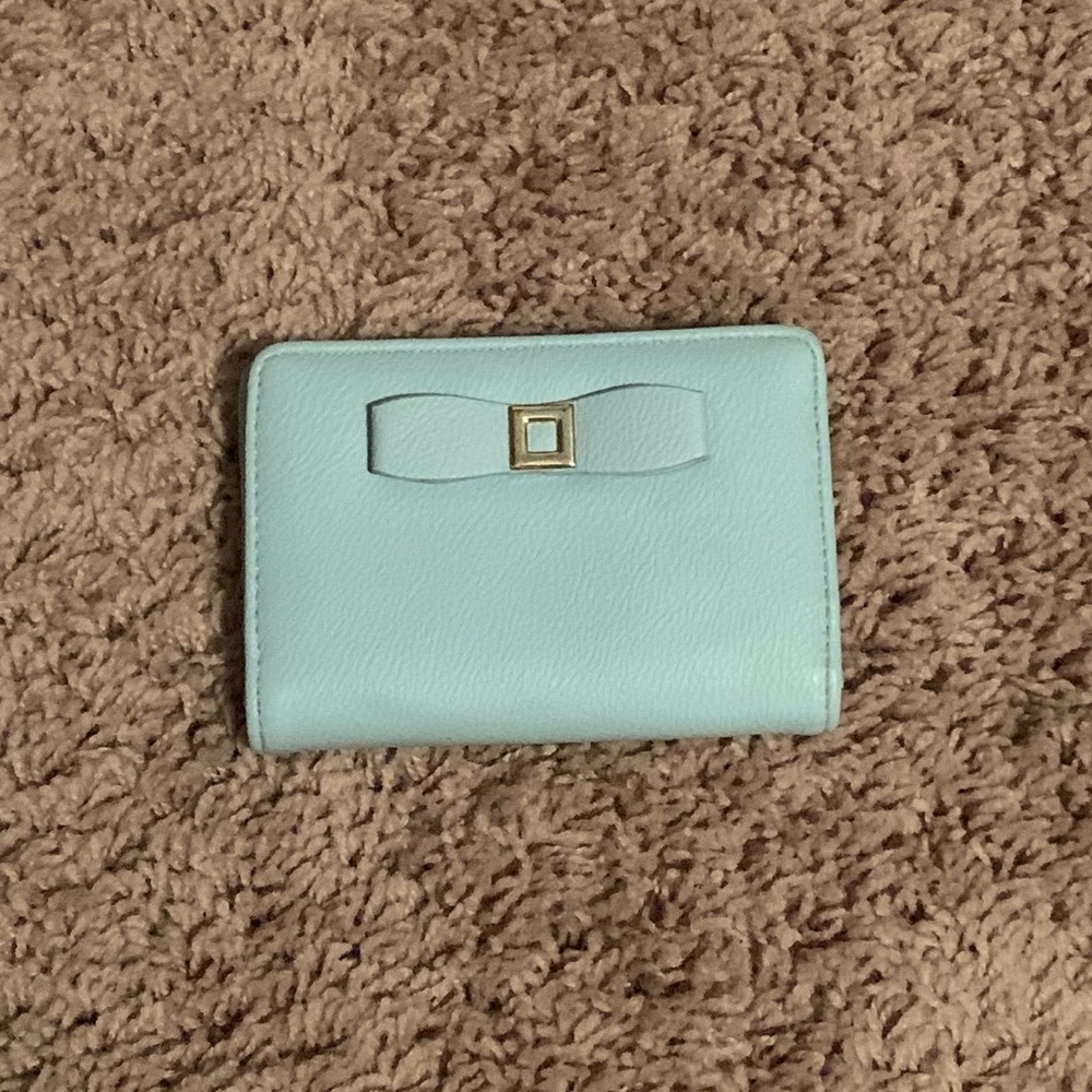 BLUE WALLET